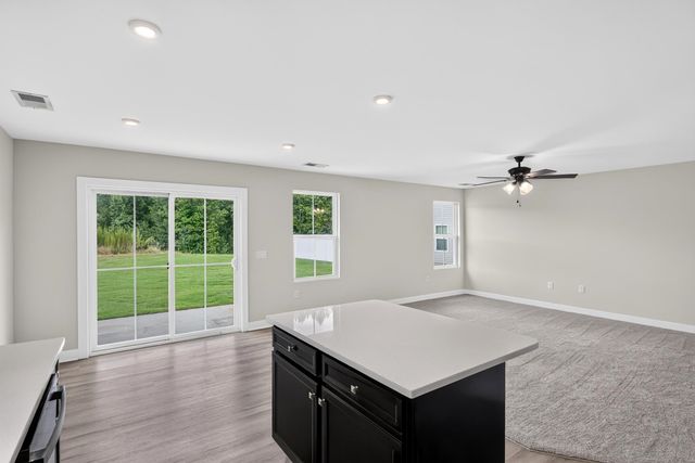 2271 Hemming Way, Boiling Springs, SC 29316