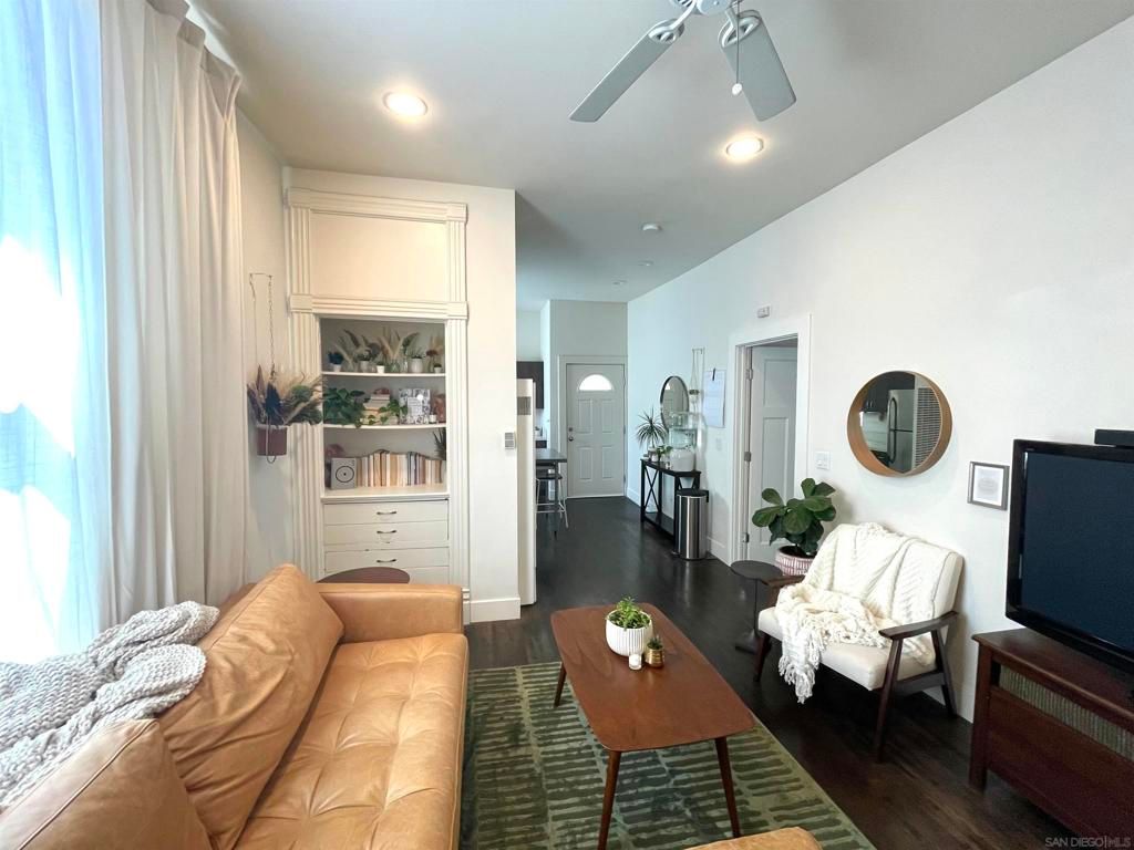 Image 5 of property listing at 1120 30Th St, San Diego, CA 92102