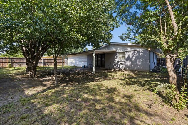 13955 Birchlawn Drive, Farmers Branch, TX 75234