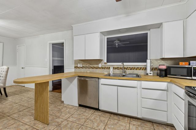 13955 Birchlawn Drive, Farmers Branch, TX 75234