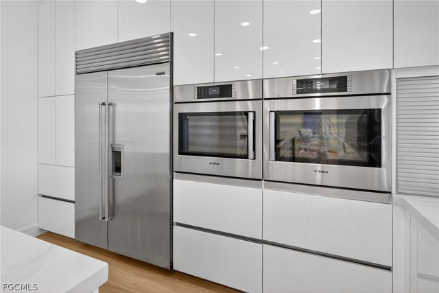 5541 Harborage DR, Fort Myers, FL 33908