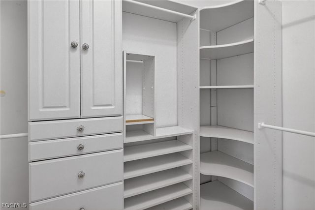 5541 Harborage DR, Fort Myers, FL 33908