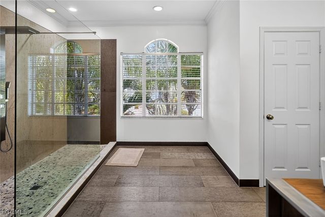 5541 Harborage DR, Fort Myers, FL 33908