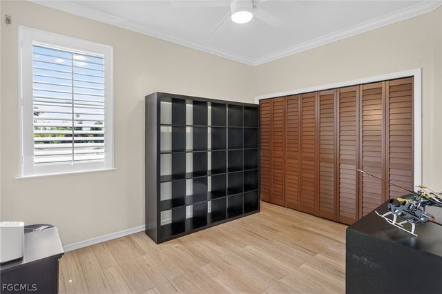 5541 Harborage DR, Fort Myers, FL 33908