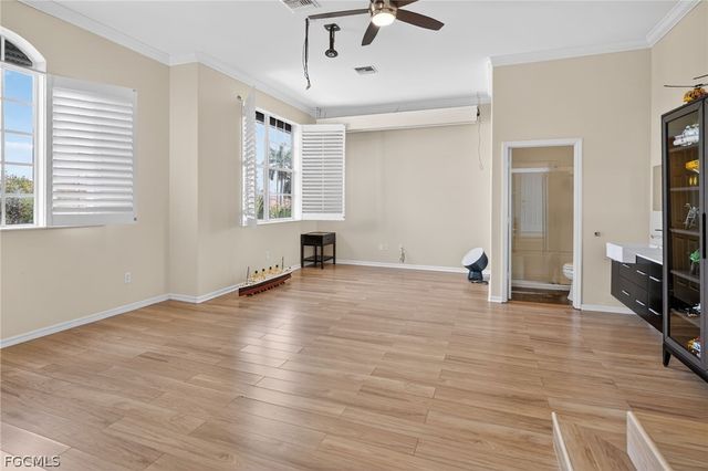 5541 Harborage DR, Fort Myers, FL 33908