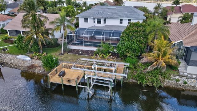 5541 Harborage DR, Fort Myers, FL 33908