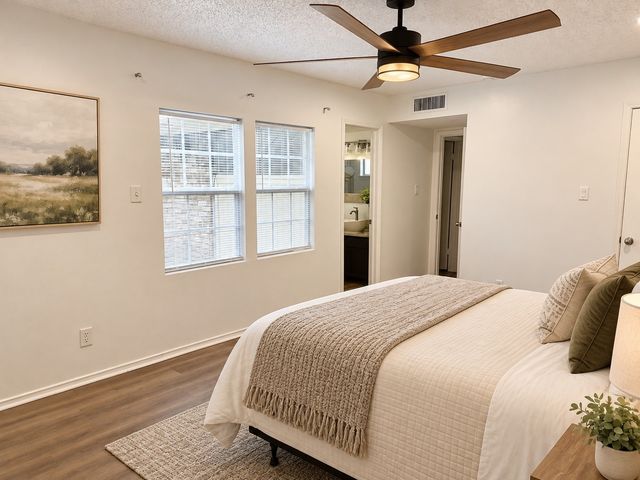 525 Towne House Lane, Richardson, TX 75081