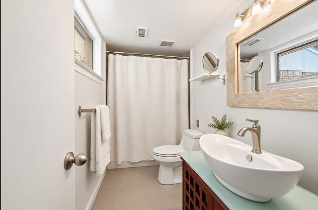 525 Towne House Lane, Richardson, TX 75081