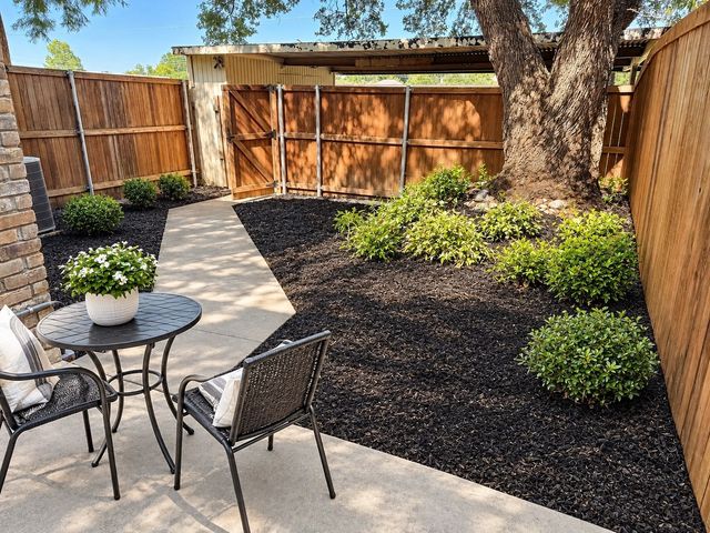 525 Towne House Lane, Richardson, TX 75081