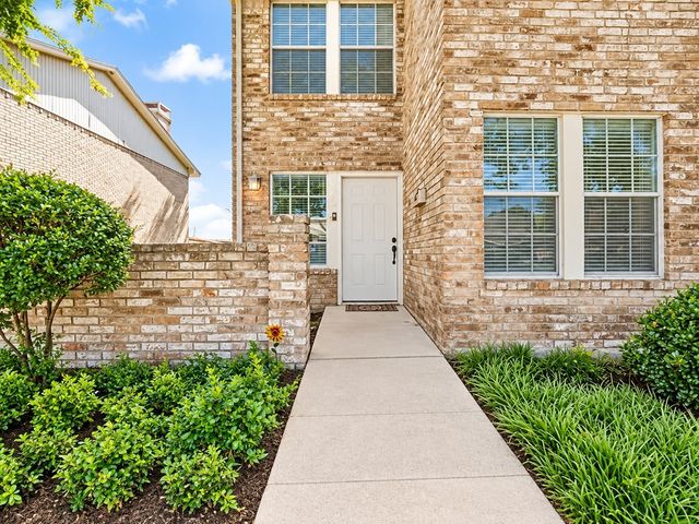 525 Towne House Lane, Richardson, TX 75081