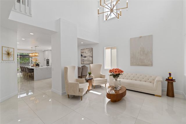 1500 Canary Island Dr, Weston, FL 33327