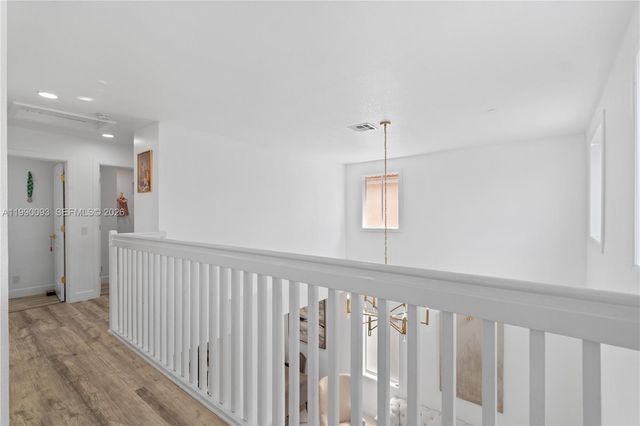 1500 Canary Island Dr, Weston, FL 33327