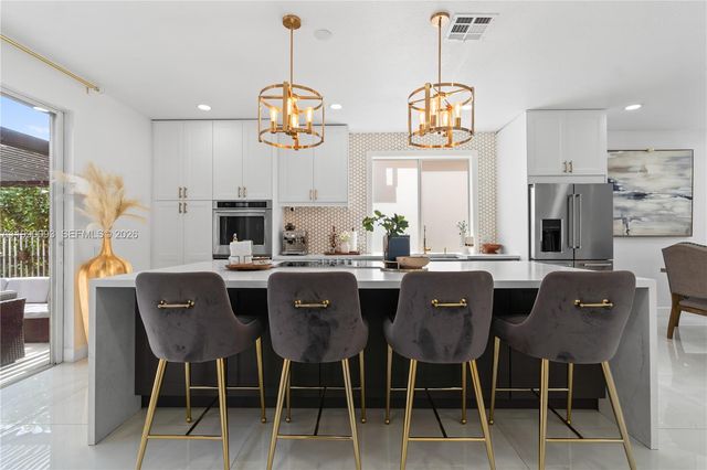 1500 Canary Island Dr, Weston, FL 33327