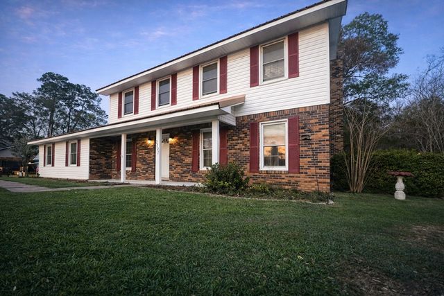 2207 Saddlewood Trl, Dothan, AL 36301