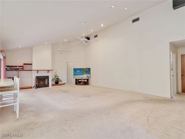 6219 Deer RUN, Fort Myers, FL 33908