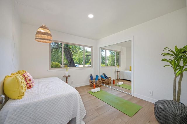 2741 Wentworth Rd, Cameron Park, CA 95682
