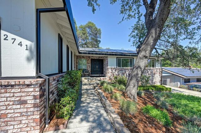 2741 Wentworth Rd, Cameron Park, CA 95682