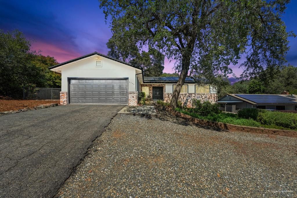 2741 Wentworth Rd, Cameron Park, CA 95682