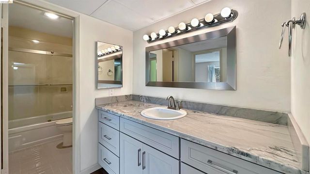 460 N. Civic Drive 311, Walnut Creek, CA 94596