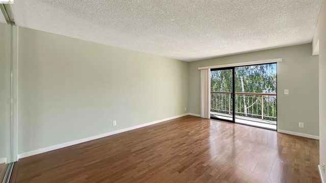 460 N. Civic Drive 311, Walnut Creek, CA 94596