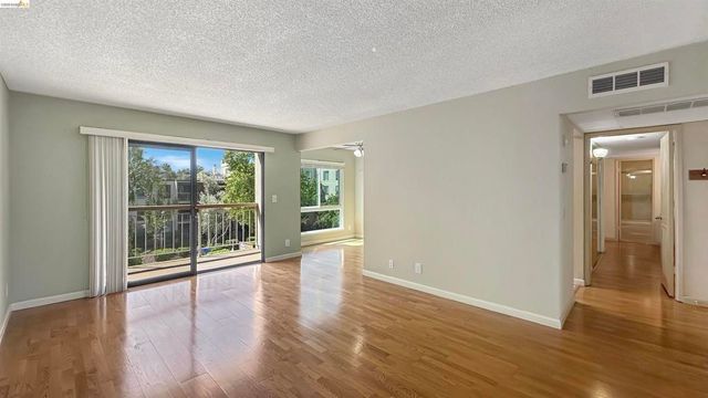 460 N. Civic Drive 311, Walnut Creek, CA 94596