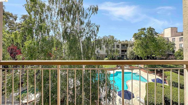 460 N. Civic Drive 311, Walnut Creek, CA 94596