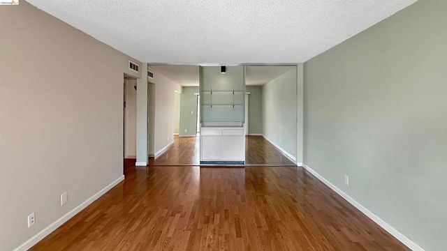 460 N. Civic Drive 311, Walnut Creek, CA 94596