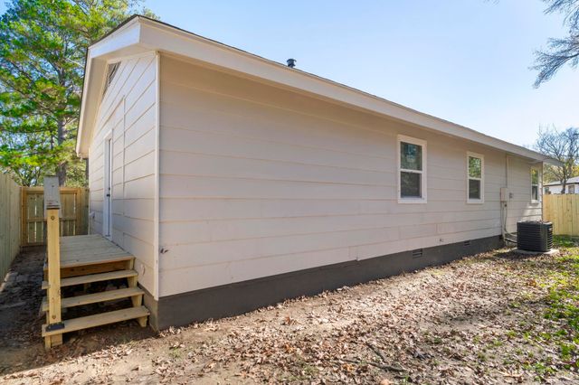 9520 Crofton Drive, Little Rock, AR 72209