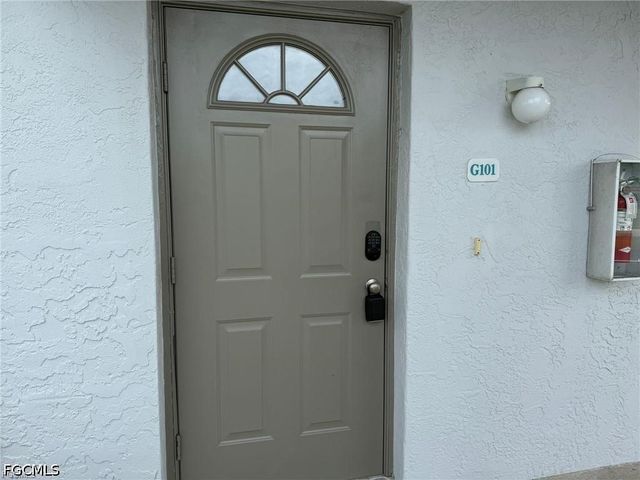 5023 SW 16th PL 101, Cape Coral, FL 33914