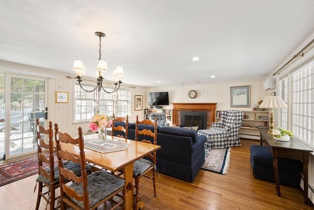 6 Brewster Rd, Wayland, MA 01778