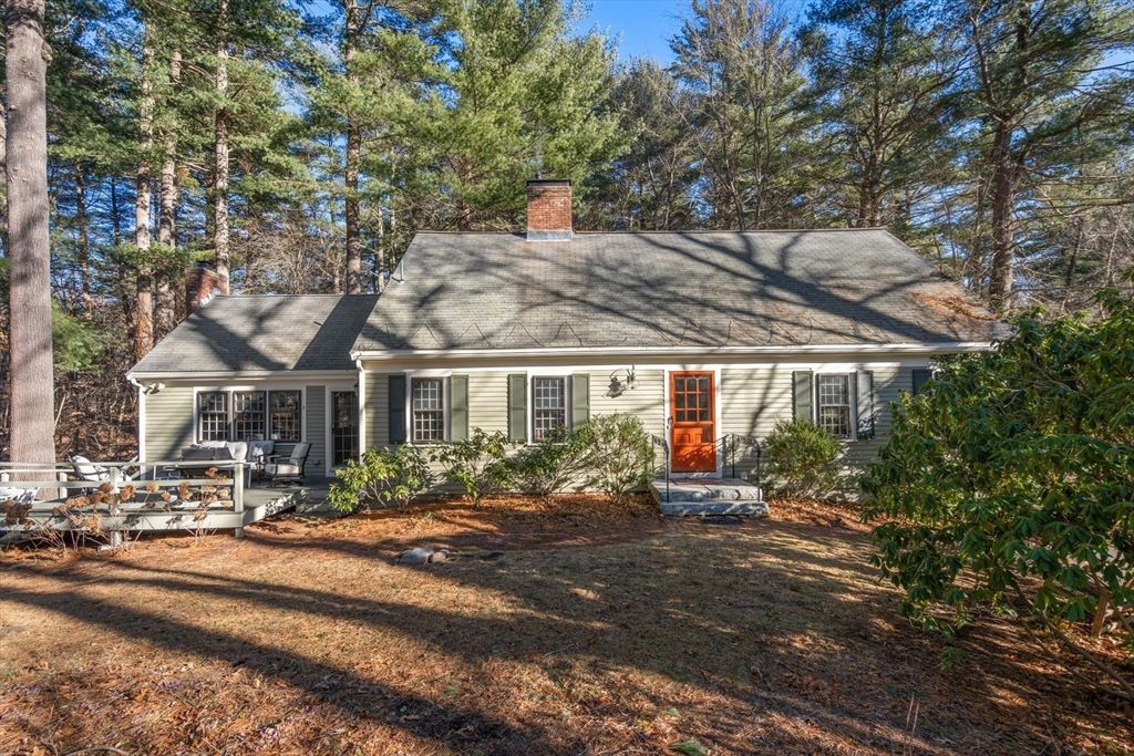 6 Brewster Rd, Wayland, MA 01778