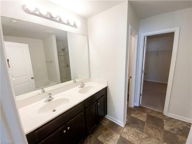 3452 Pridgen Ridge Drive, Winston-salem, NC 27127