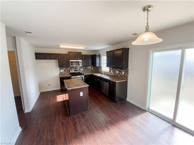 3452 Pridgen Ridge Drive, Winston-salem, NC 27127