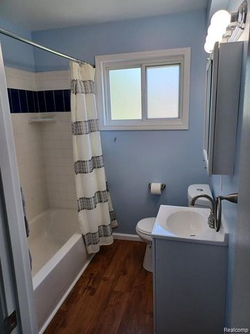 21708 Weller Avenue, Warren, MI 48089