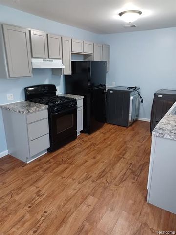 21708 Weller Avenue, Warren, MI 48089