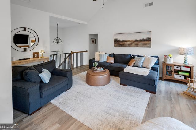 300 Discovery Trail, Athens, GA 30605