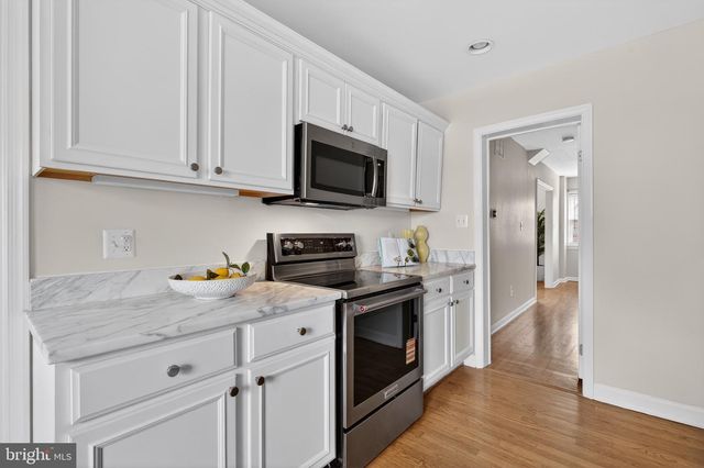 6805 MARKET SQUARE DR, Mclean, VA 22101