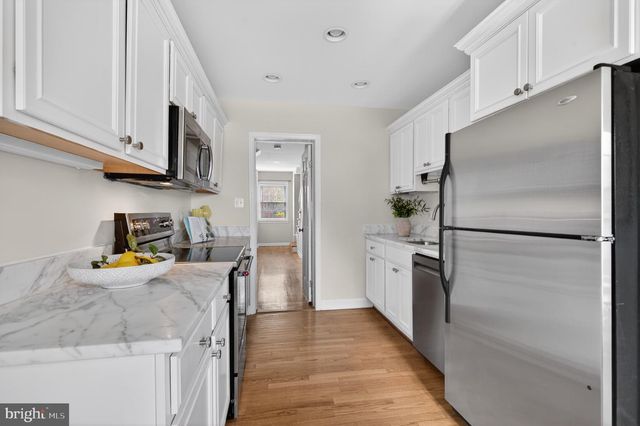 6805 MARKET SQUARE DR, Mclean, VA 22101