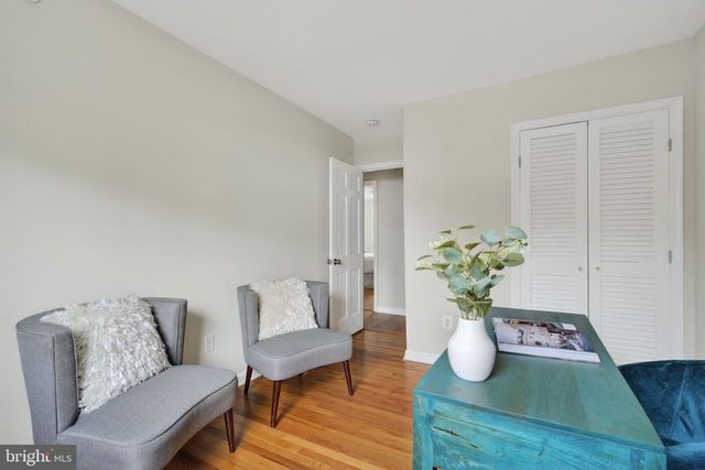 6805 MARKET SQUARE DR, Mclean, VA 22101