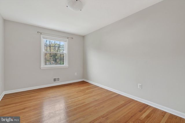 6805 MARKET SQUARE DR, Mclean, VA 22101