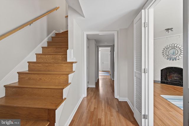 6805 MARKET SQUARE DR, Mclean, VA 22101