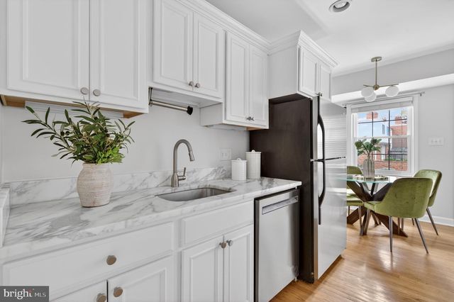 6805 MARKET SQUARE DR, Mclean, VA 22101