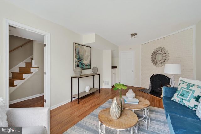 6805 MARKET SQUARE DR, Mclean, VA 22101