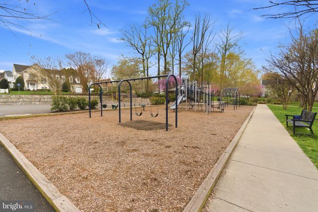 6805 MARKET SQUARE DR, Mclean, VA 22101