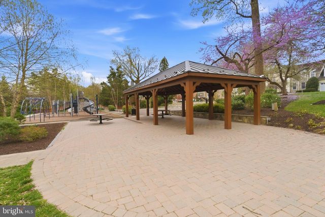 6805 MARKET SQUARE DR, Mclean, VA 22101