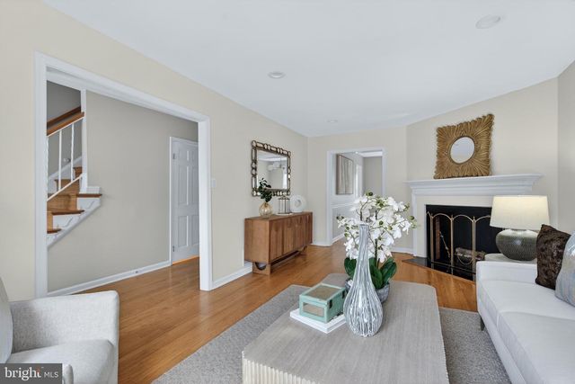 6805 MARKET SQUARE DR, Mclean, VA 22101
