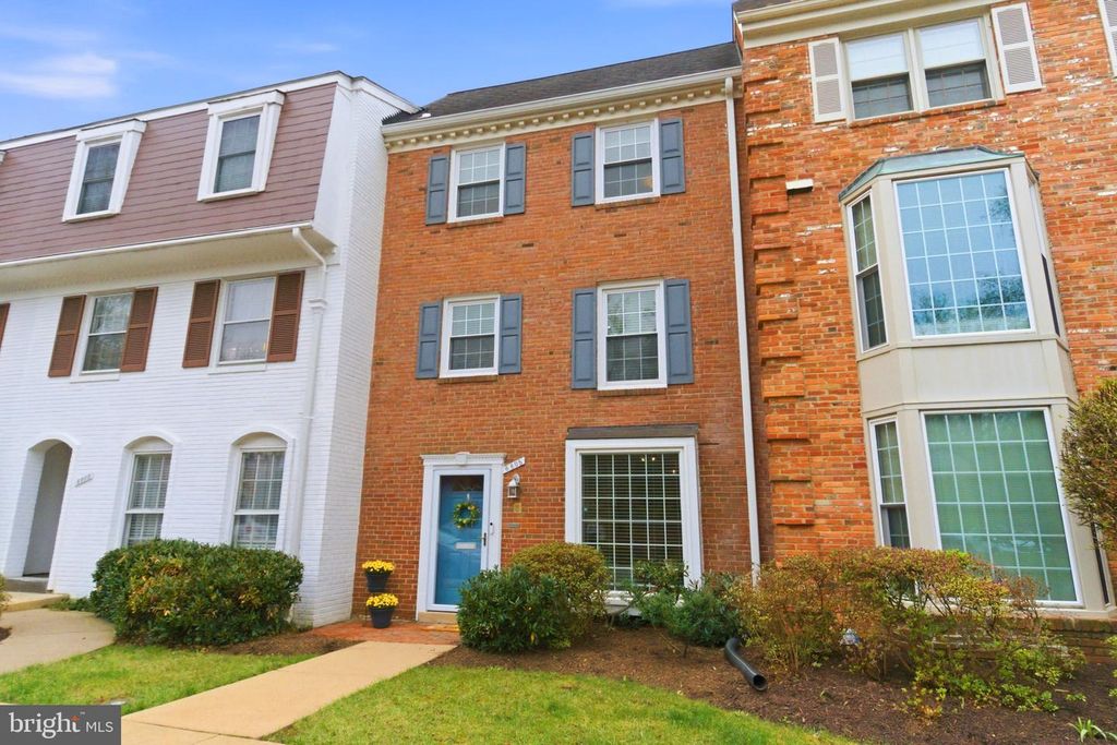 6805 MARKET SQUARE DR, Mclean, VA 22101