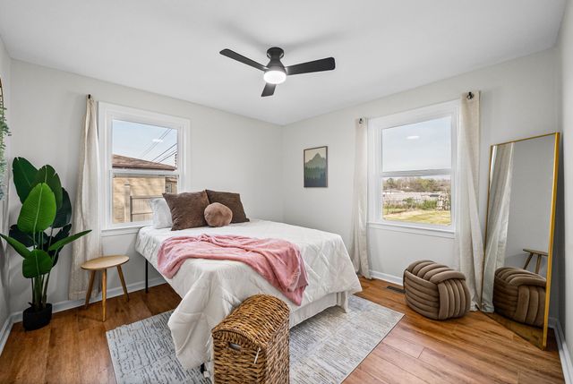 829 Glendale Dr, Clarksville, TN 37043