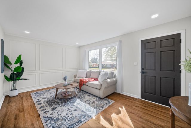 829 Glendale Dr, Clarksville, TN 37043