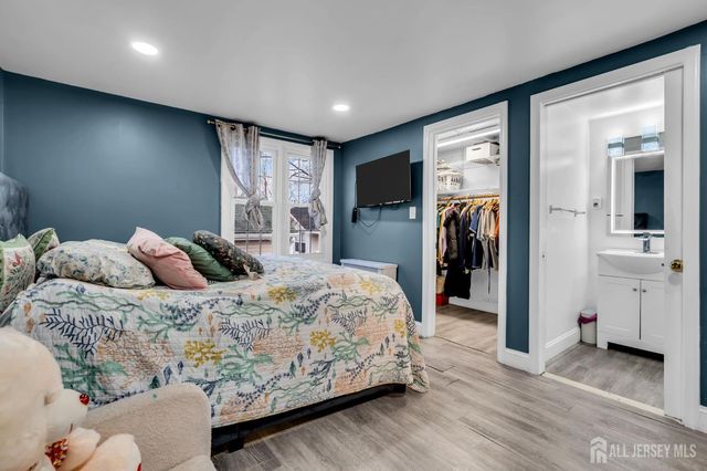 11 Pershing Avenue, Sayreville, NJ 08872